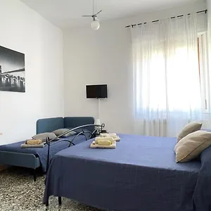 https://accogliente-casa-livorno.it-tuscanyhotel.com