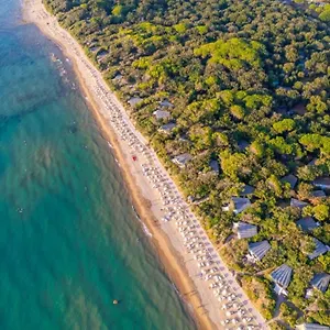 https://hotel-riva-degli-etruschi.it-tuscanyhotel.com