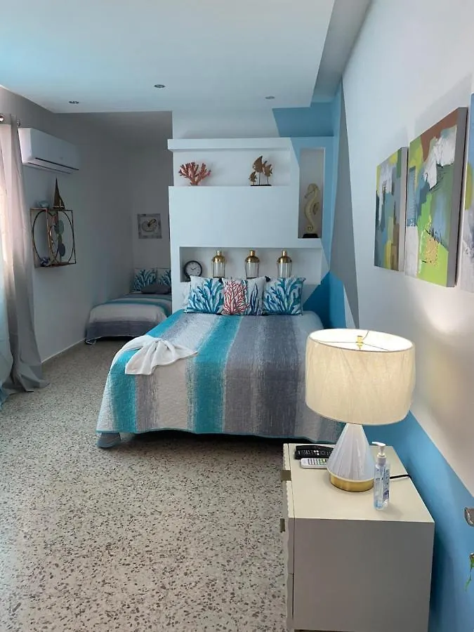 إيزابيلا Itza-Bella Suites