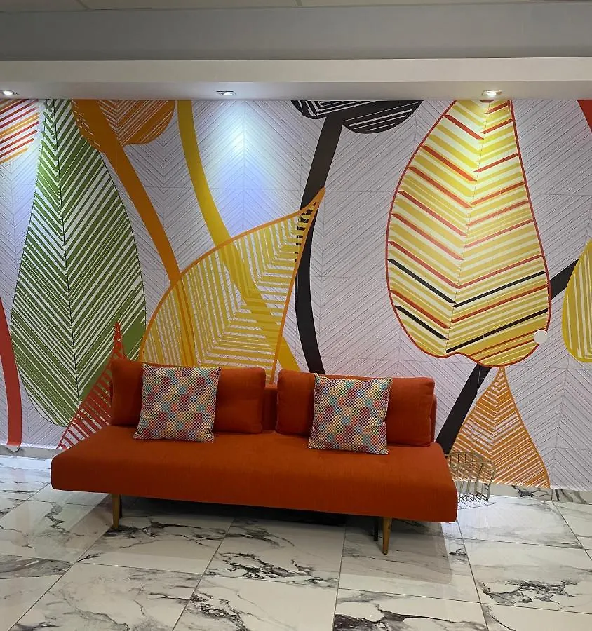 إيزابيلا Itza-Bella Suites