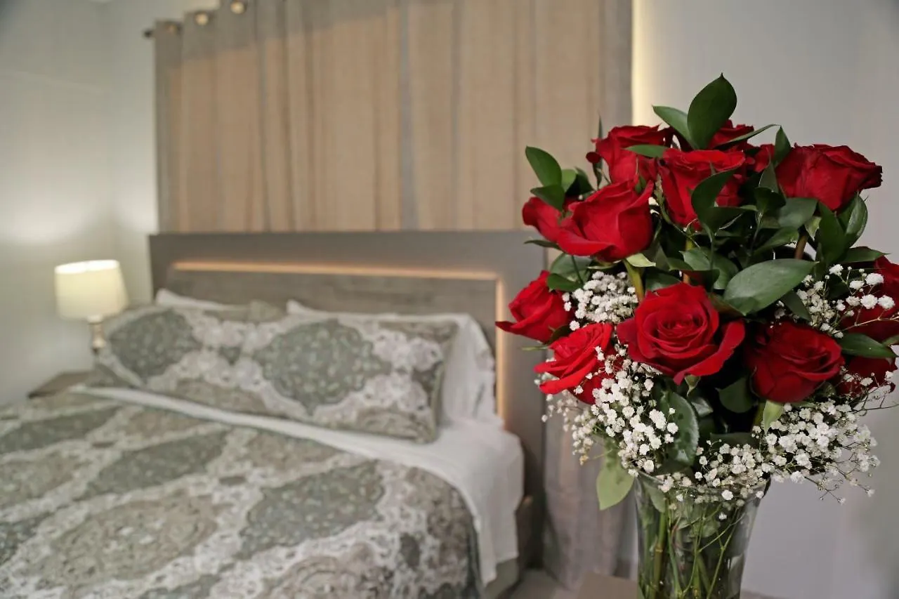 إيزابيلا Itza-Bella Suites 0*,